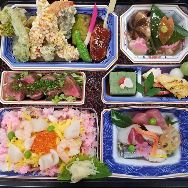 お花見弁当